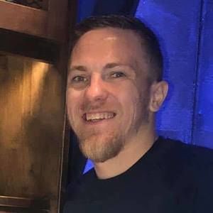 Meet your Posher, Derek